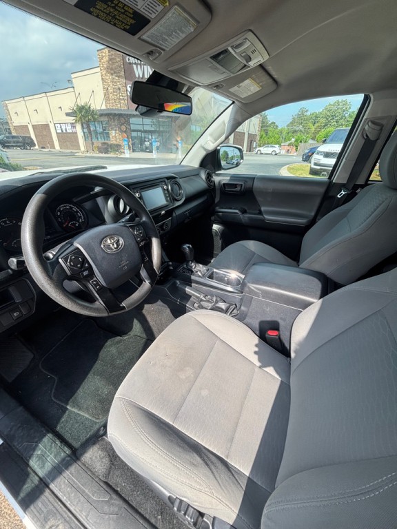 2019 Toyota Tacoma Image 11