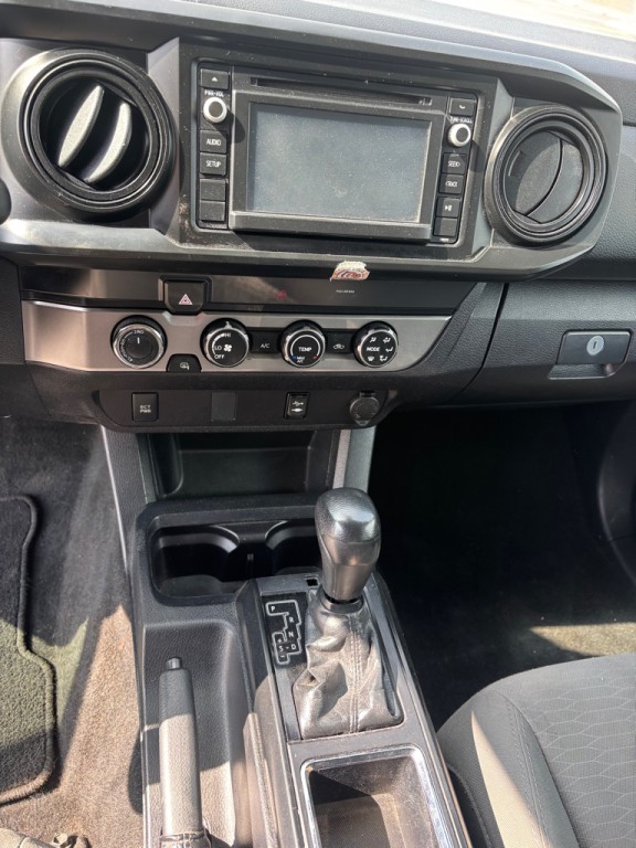 2019 Toyota Tacoma Image 14