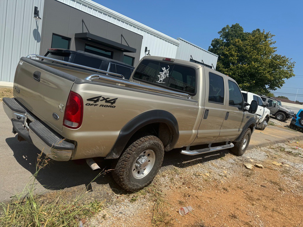 2001 Ford F-250 Image 3