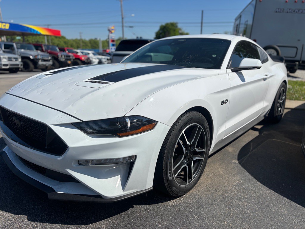 2021 Ford Mustang Image 1