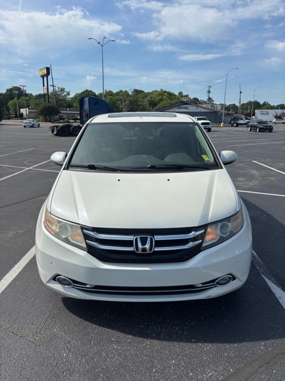 2015 Honda Odyssey Image 2