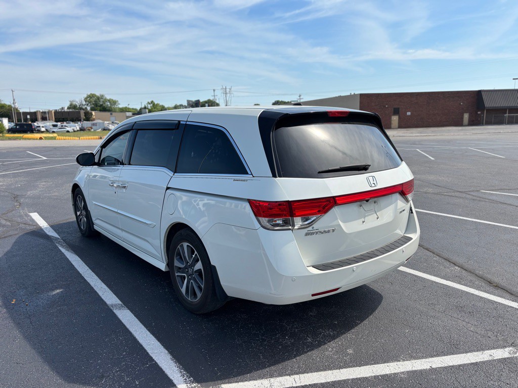 2015 Honda Odyssey Image 6