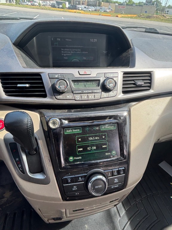 2015 Honda Odyssey Image 13