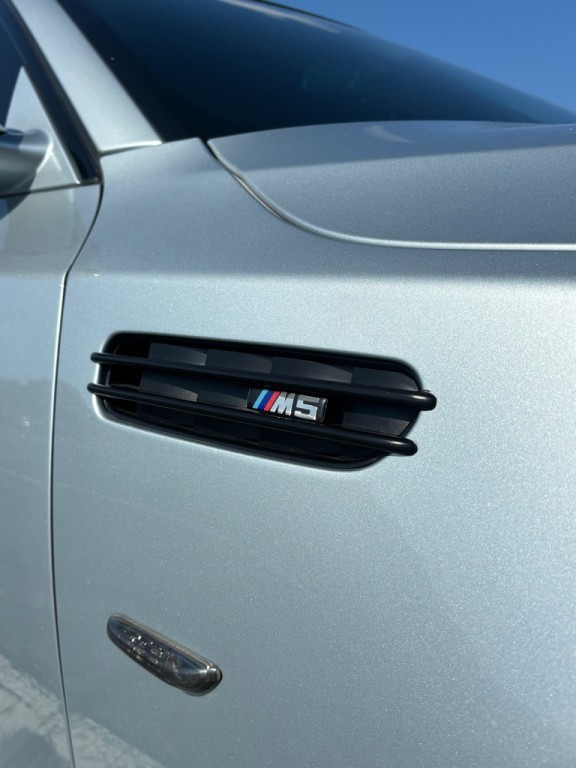 2006 BMW M5 Image 8