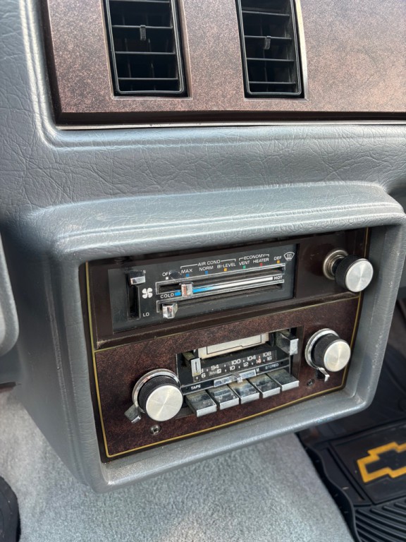 1985 Chevrolet El Camino Image 9