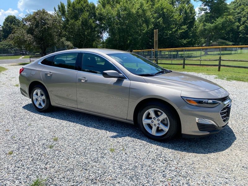 2025 Chevrolet Malibu Image 30
