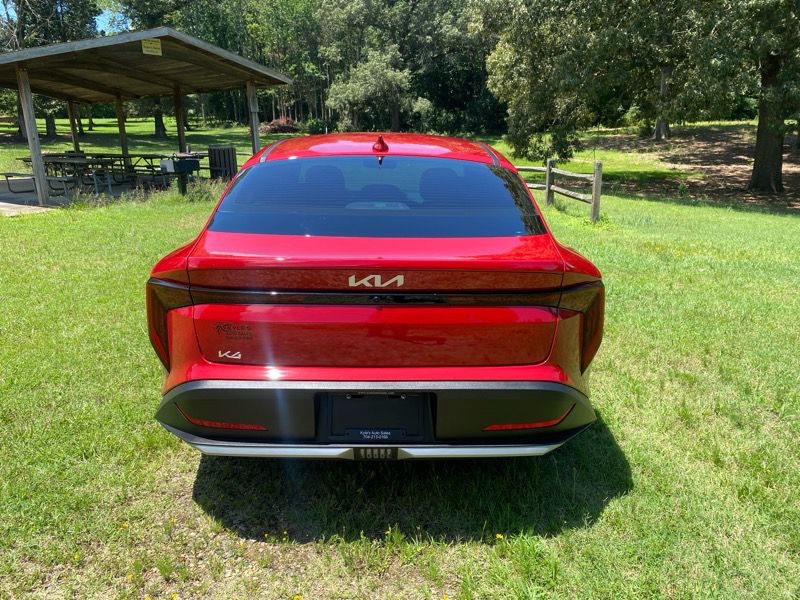 2025 Kia K4 Image 8