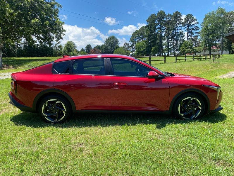 2025 Kia K4 Image 38
