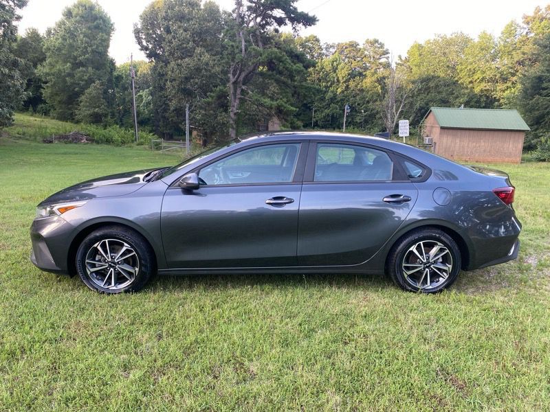 2022 Kia Forte Image 3