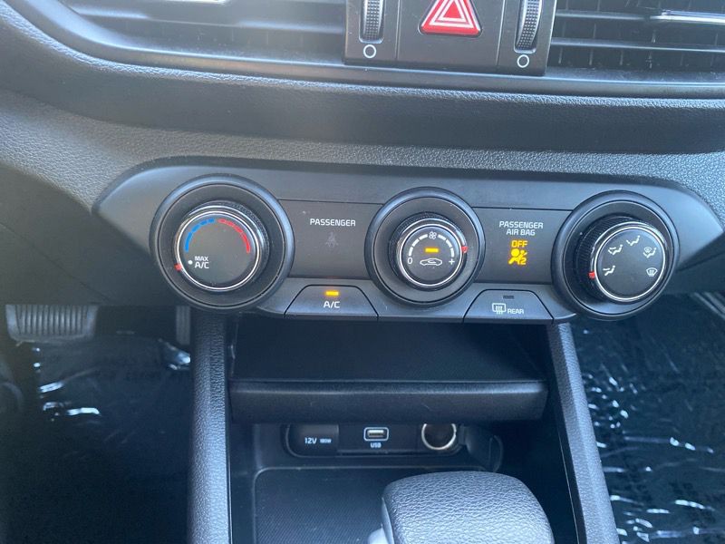 2022 Kia Forte Image 15