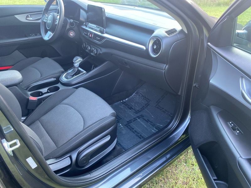 2022 Kia Forte Image 32
