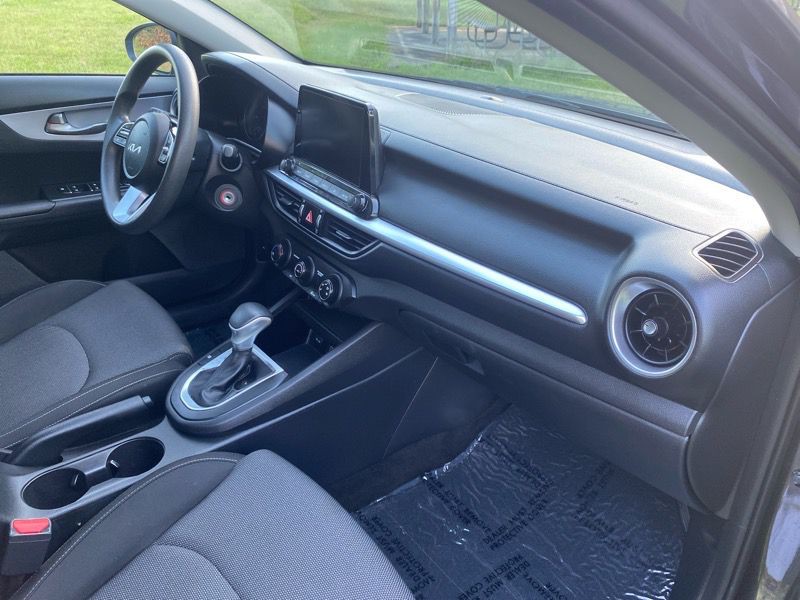 2022 Kia Forte Image 54