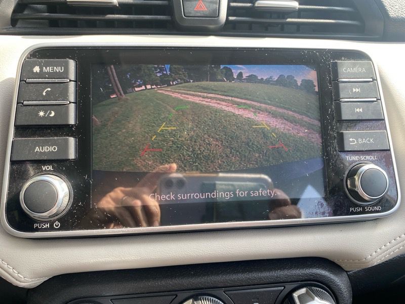 2020 Nissan Versa Image 14