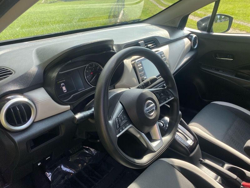 2020 Nissan Versa Image 16