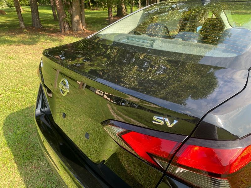 2020 Nissan Versa Image 25