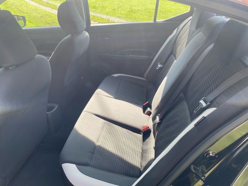 2020 Nissan Versa Image 37