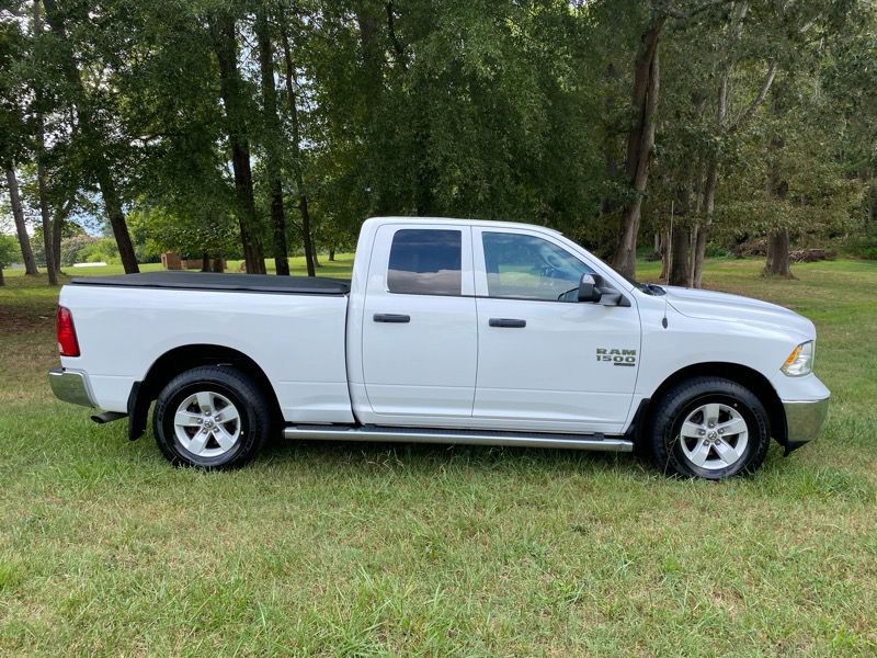 2019 RAM 1500 Image 3