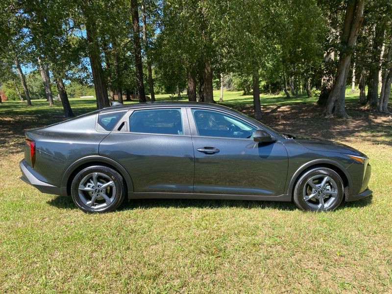 2025 Kia K4 Image 3