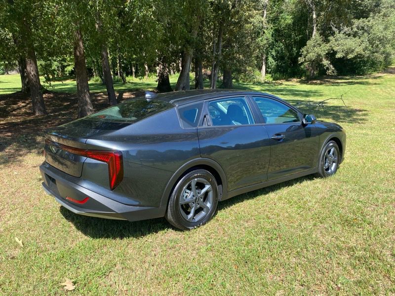 2025 Kia K4 Image 5