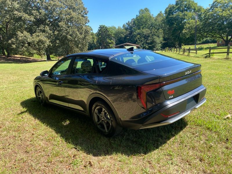 2025 Kia K4 Image 6
