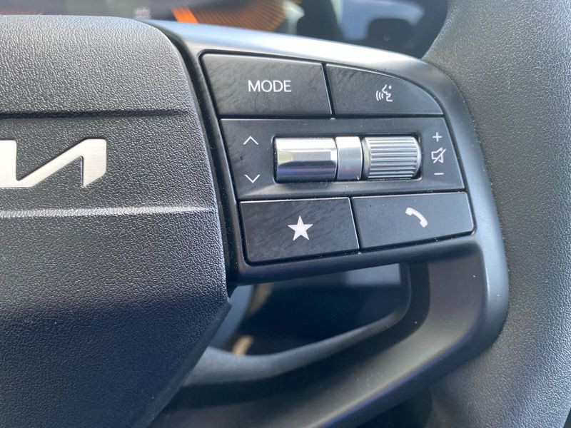2025 Kia K4 Image 40