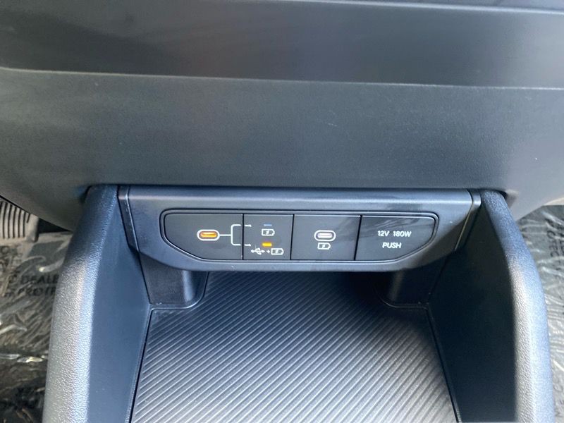 2025 Kia K4 Image 42