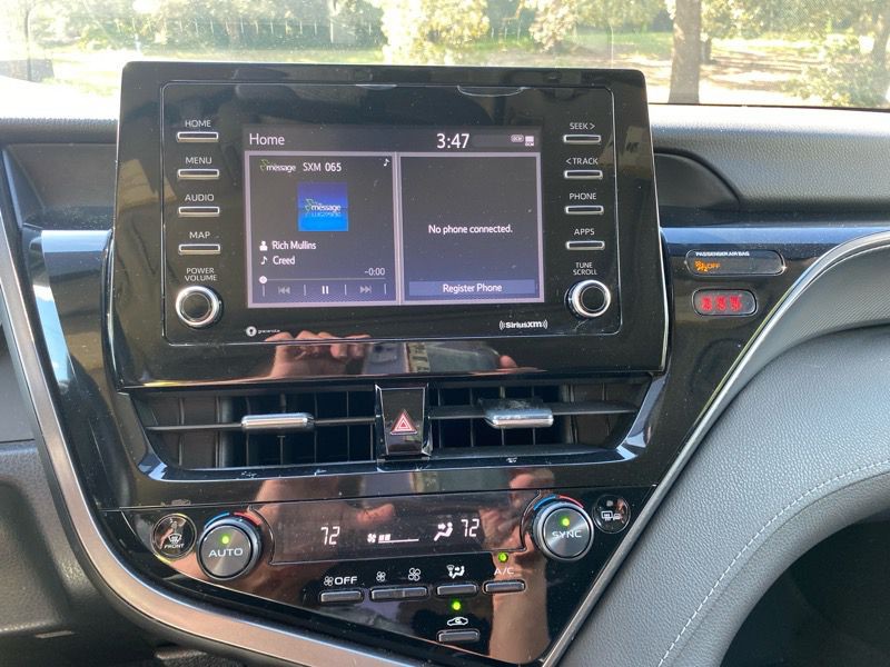 2022 Toyota Camry Image 18