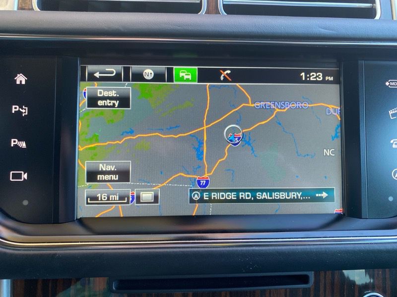 2016 Land Rover Range Rover Image 17