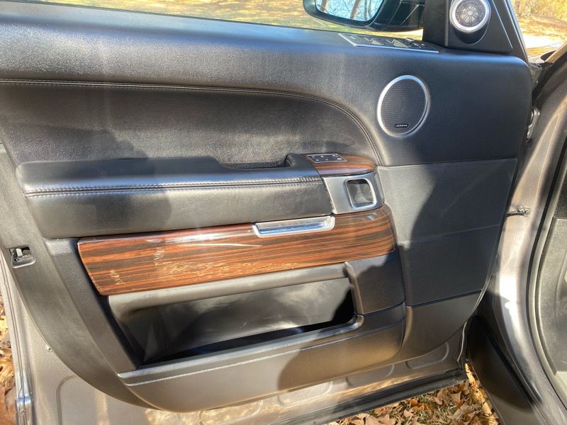 2016 Land Rover Range Rover Image 34