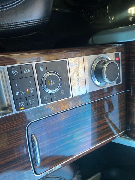 2016 Land Rover Range Rover Image 52