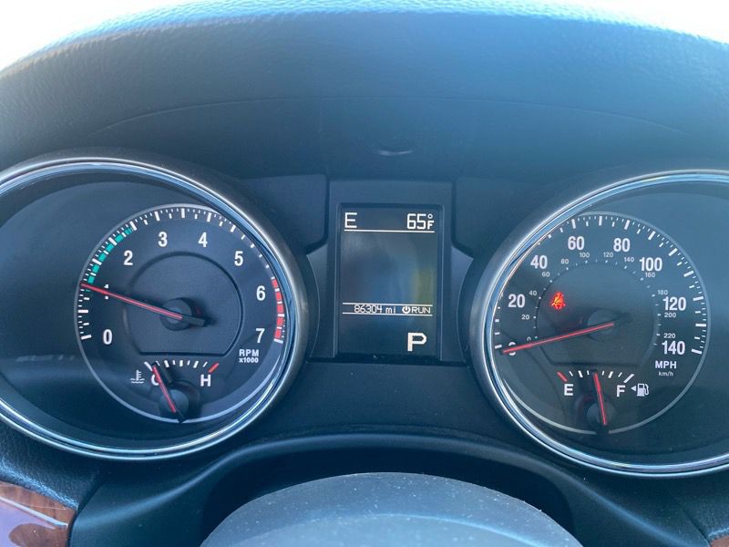 2012 Jeep Grand Cherokee Image 13