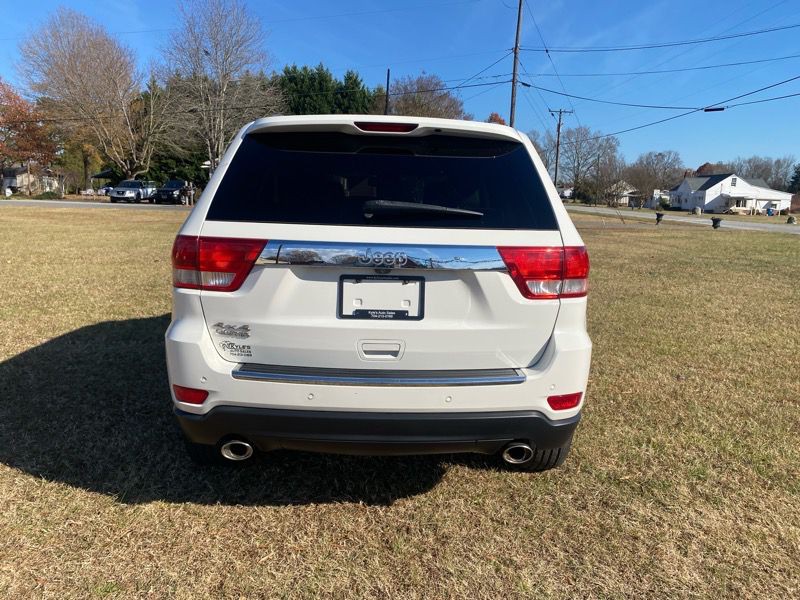 2012 Jeep Grand Cherokee Image 8