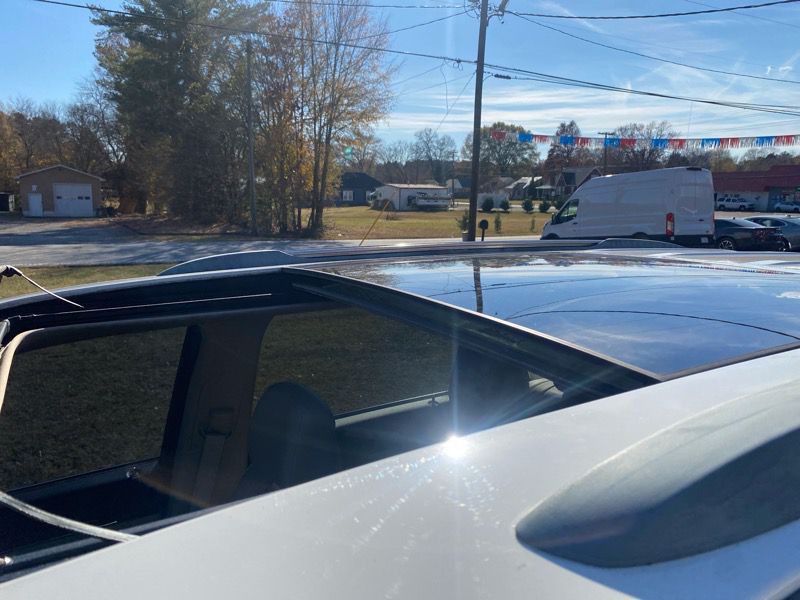 2012 Jeep Grand Cherokee Image 10