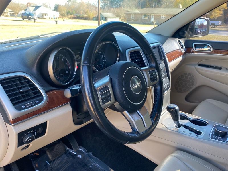 2012 Jeep Grand Cherokee Image 20