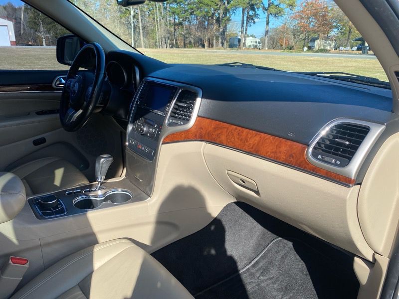 2012 Jeep Grand Cherokee Image 46