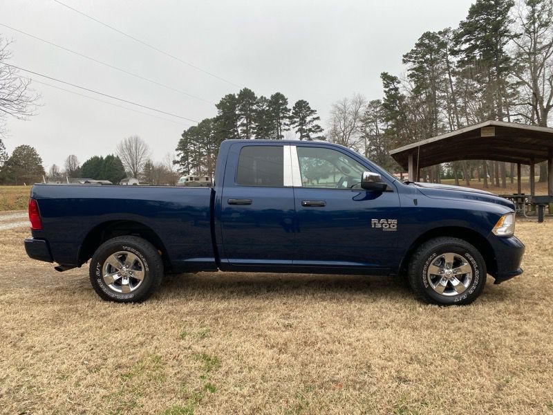 2019 RAM 1500 Image 3