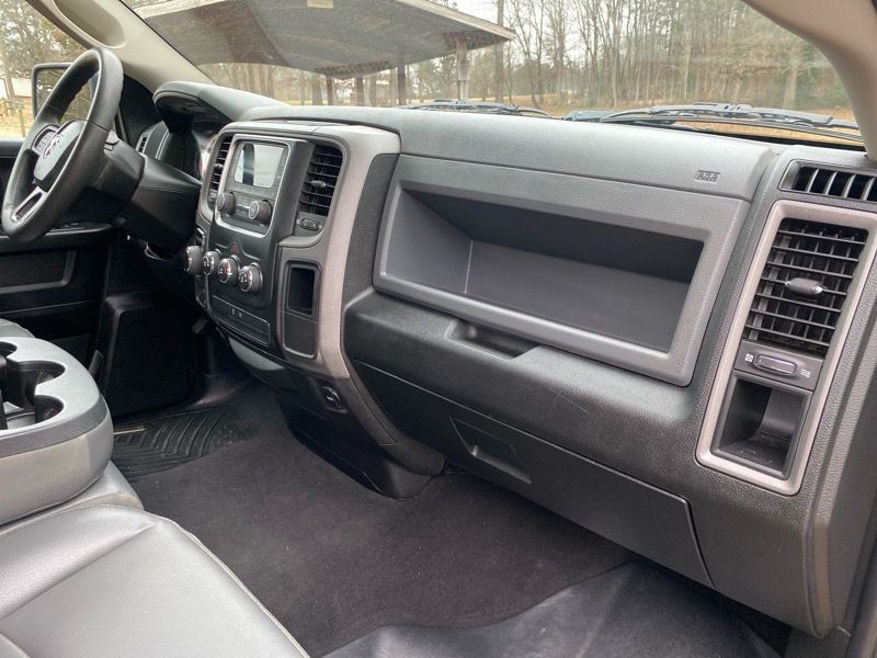 2019 RAM 1500 Image 24