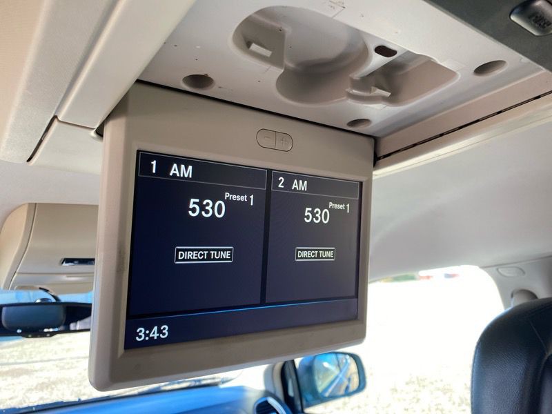 2016 Chrysler Town & Country Image 47