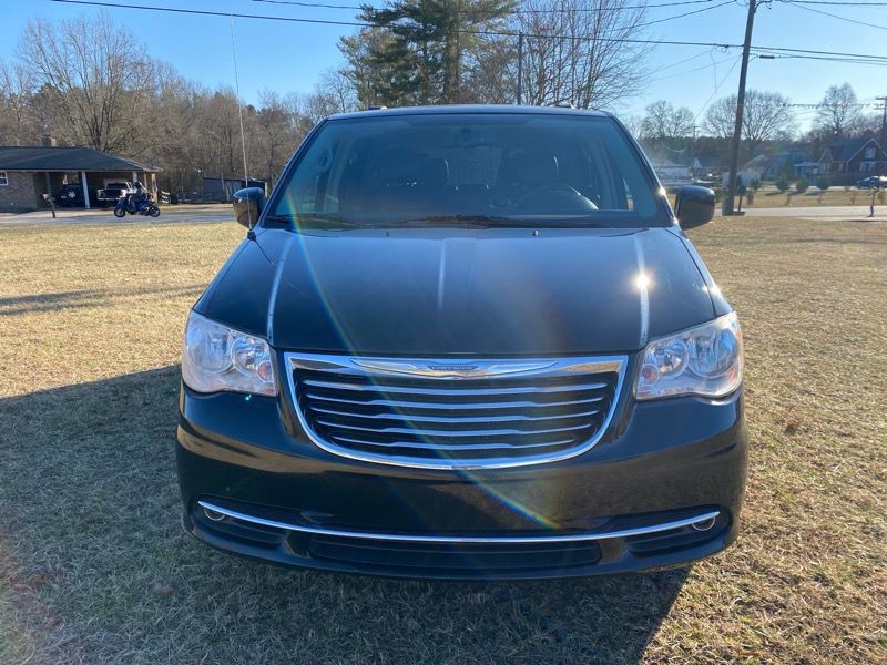 2016 Chrysler Town & Country Image 67