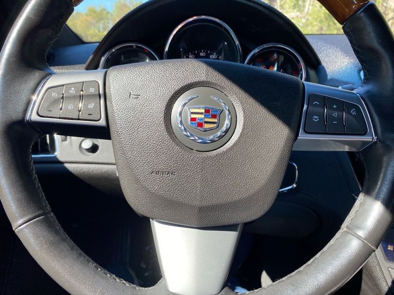 2011 Cadillac CTS Image 13
