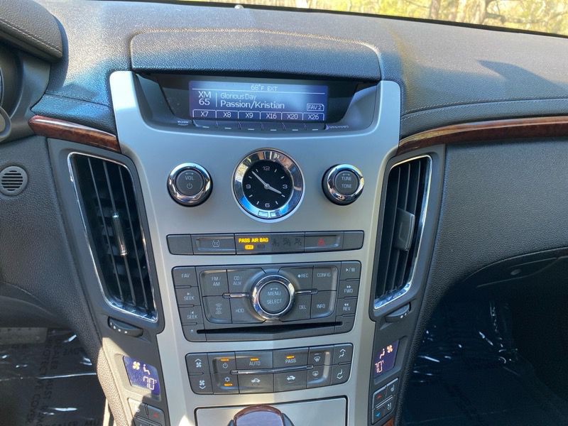 2011 Cadillac CTS Image 16