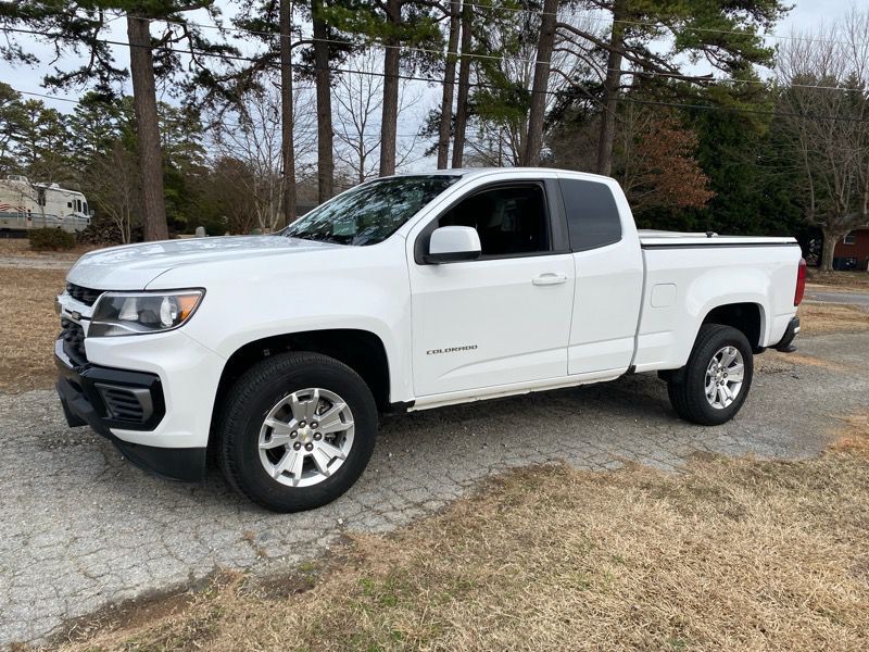 2022 Chevrolet Colorado Image 1