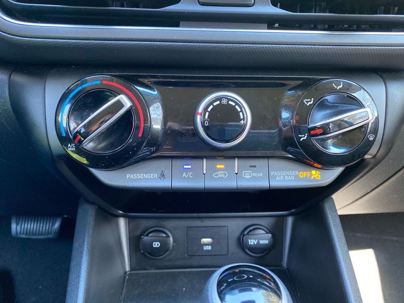 2022 Hyundai Kona Image 28