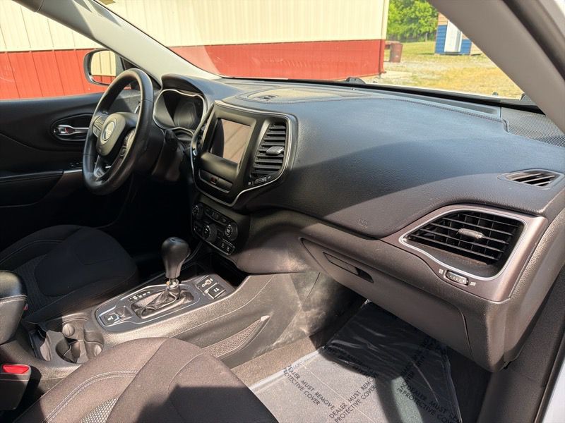 2019 Jeep Cherokee Image 20