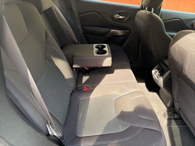 2019 Jeep Cherokee Image 23