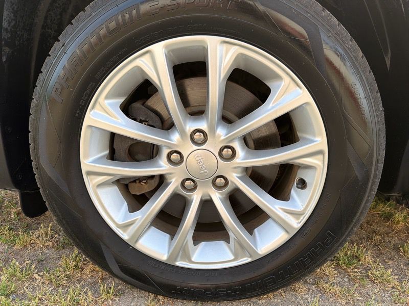 2019 Jeep Cherokee Image 29