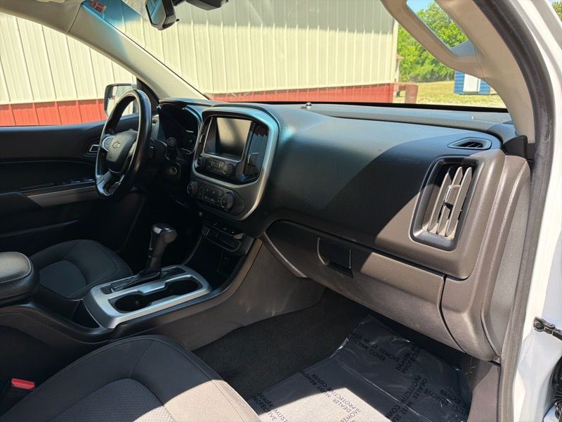 2017 Chevrolet Colorado Image 23