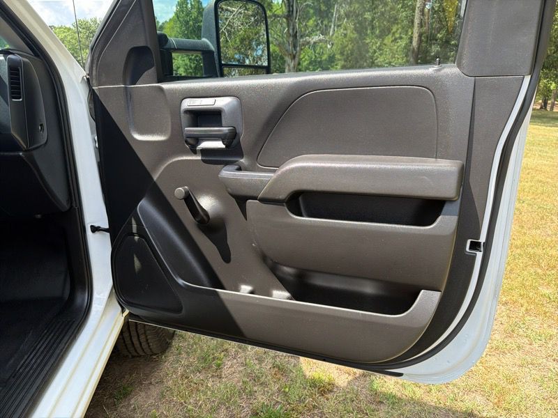 2018 Chevrolet Silverado 1500 Image 35