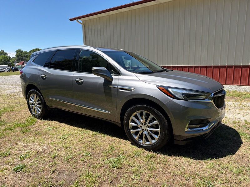 2019 Buick Enclave Image 2