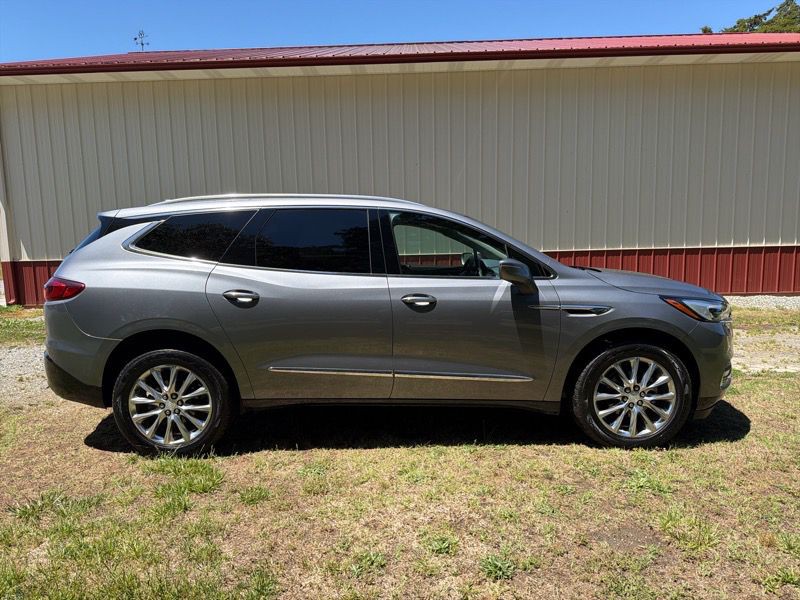 2019 Buick Enclave Image 3